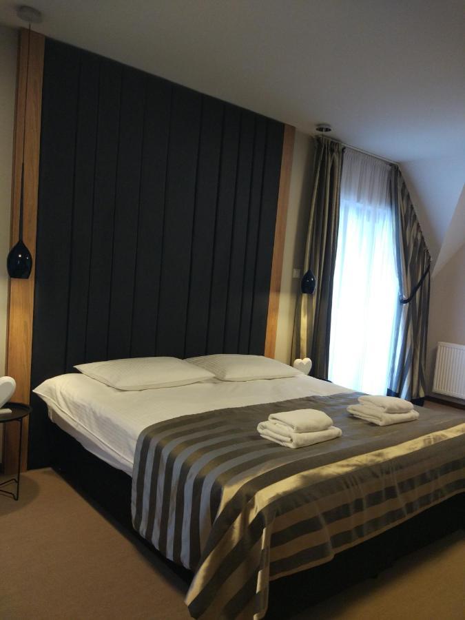 Bed and Breakfast Bulwary Biznes Мелец Экстерьер фото